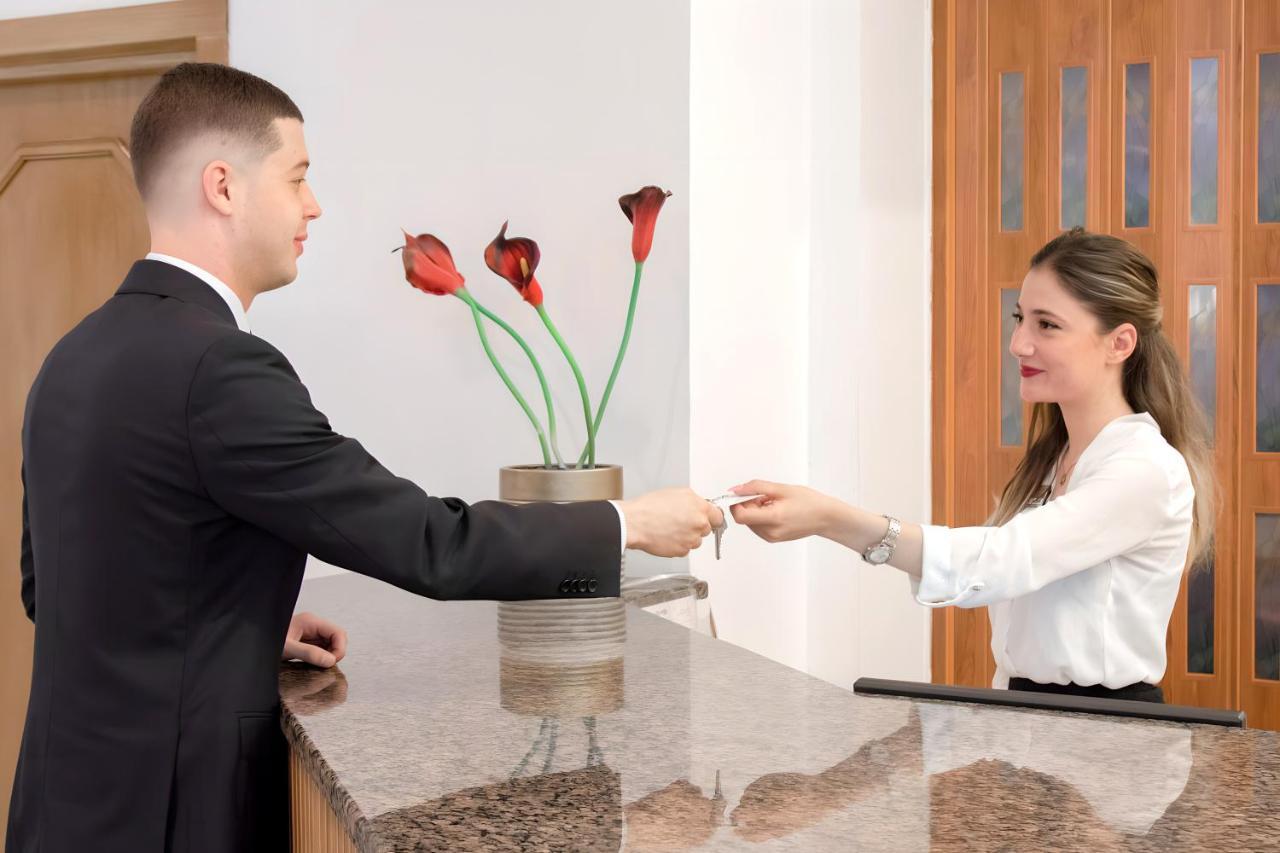 El Oumara Hotell Tunis Eksteriør bilde